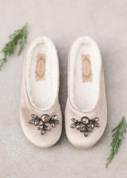 Ameline Slippers in Champagne 