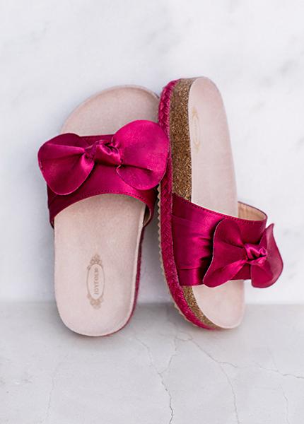 Ana Bow Slide in Carmine
