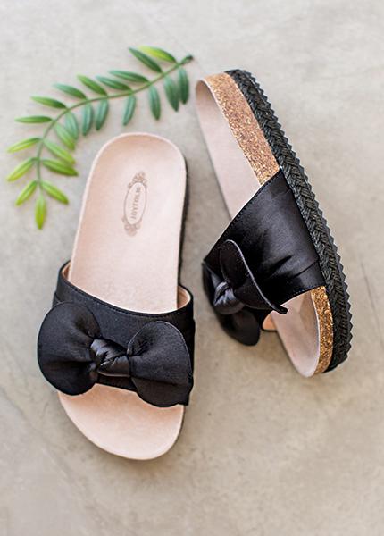 Ana Bow Slide in Black
