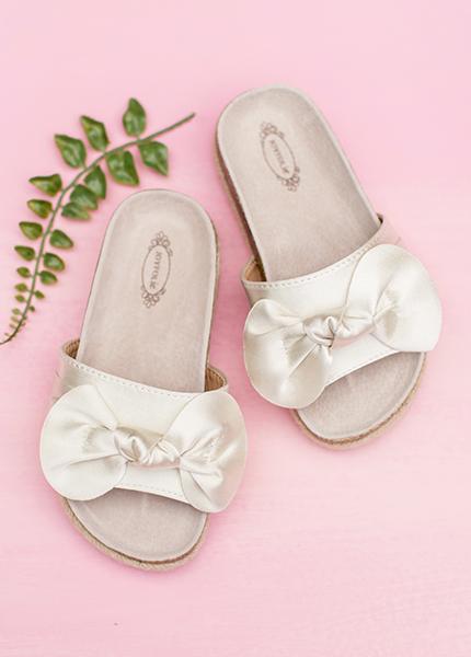 Ana Bow Slide in Cream