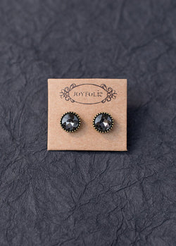 Antiquity Earrings in Smoke