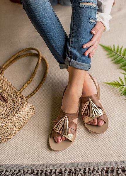 Women's Ardelle Leather Sandals in Gold