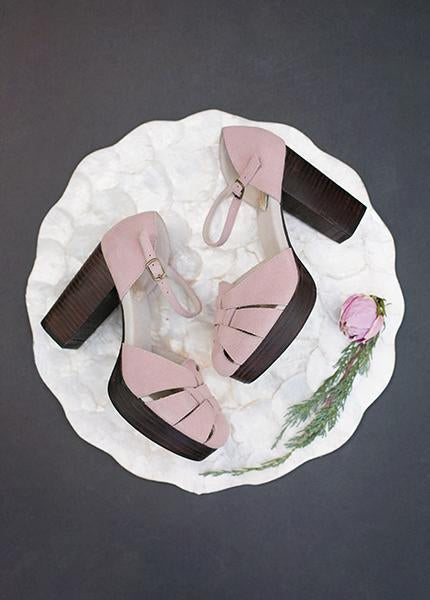 Women's Carmen in Blush Size 6.5