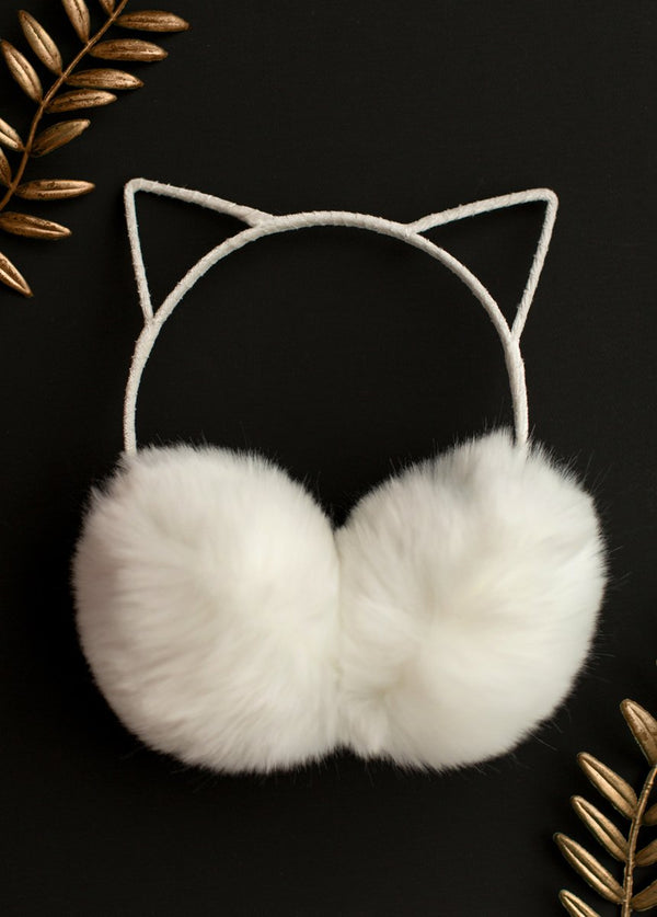 Macie Earmuffs in Cream