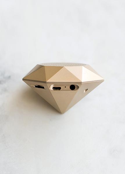 Diamond Speaker in Gold
