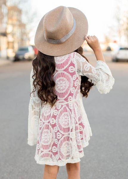 Elory Top in Red and Cream