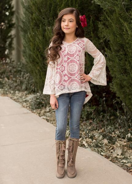 Elory Top in Red and Cream