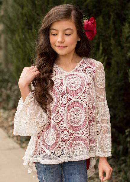 Elory Top in Red and Cream