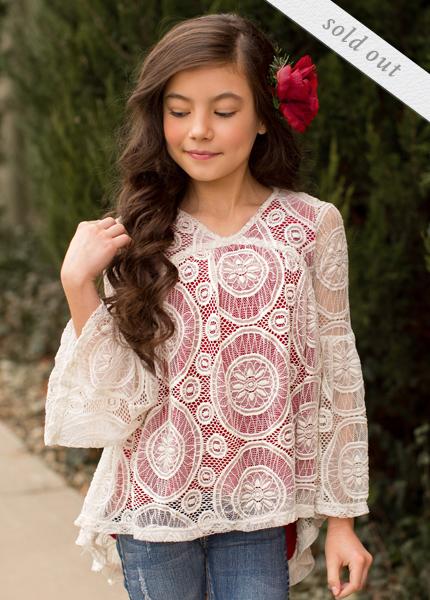 Elory Top in Red and Cream