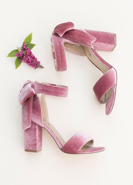Evelyn Heel in Rose