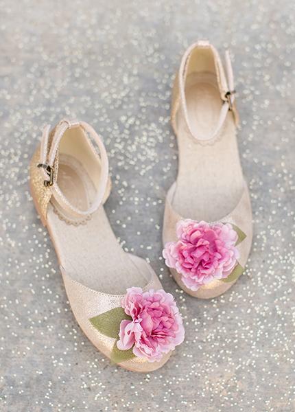 Hailey Flat in Blush