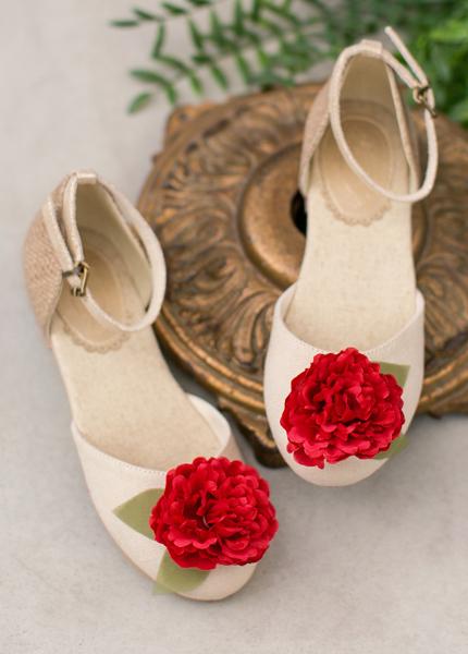Hailey Flat in Red