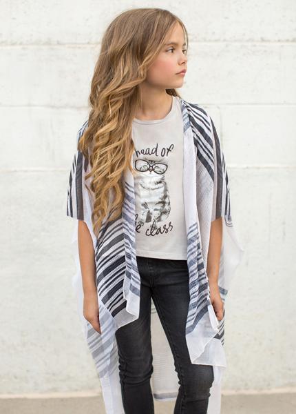 Faela Graphic Tee