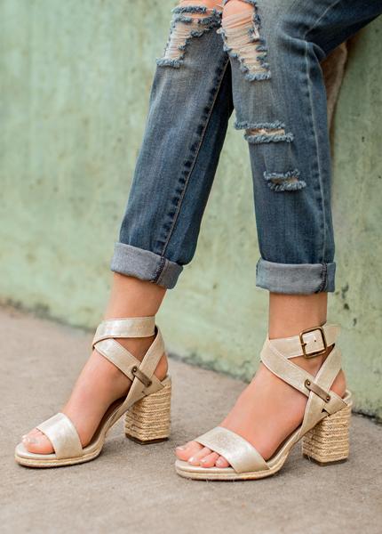 Liora Heel in Gold