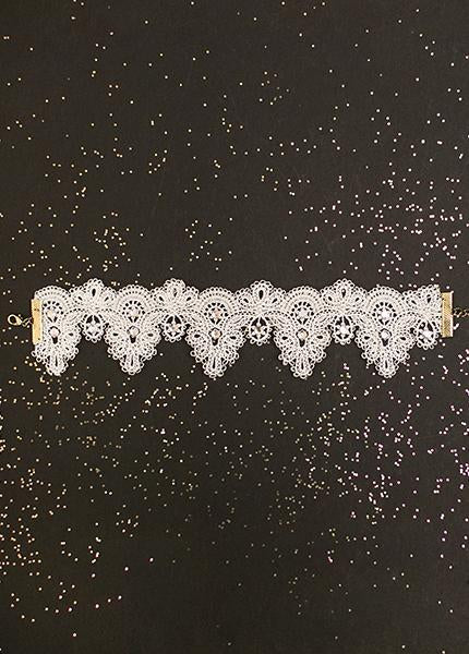Melina Choker in Cream
