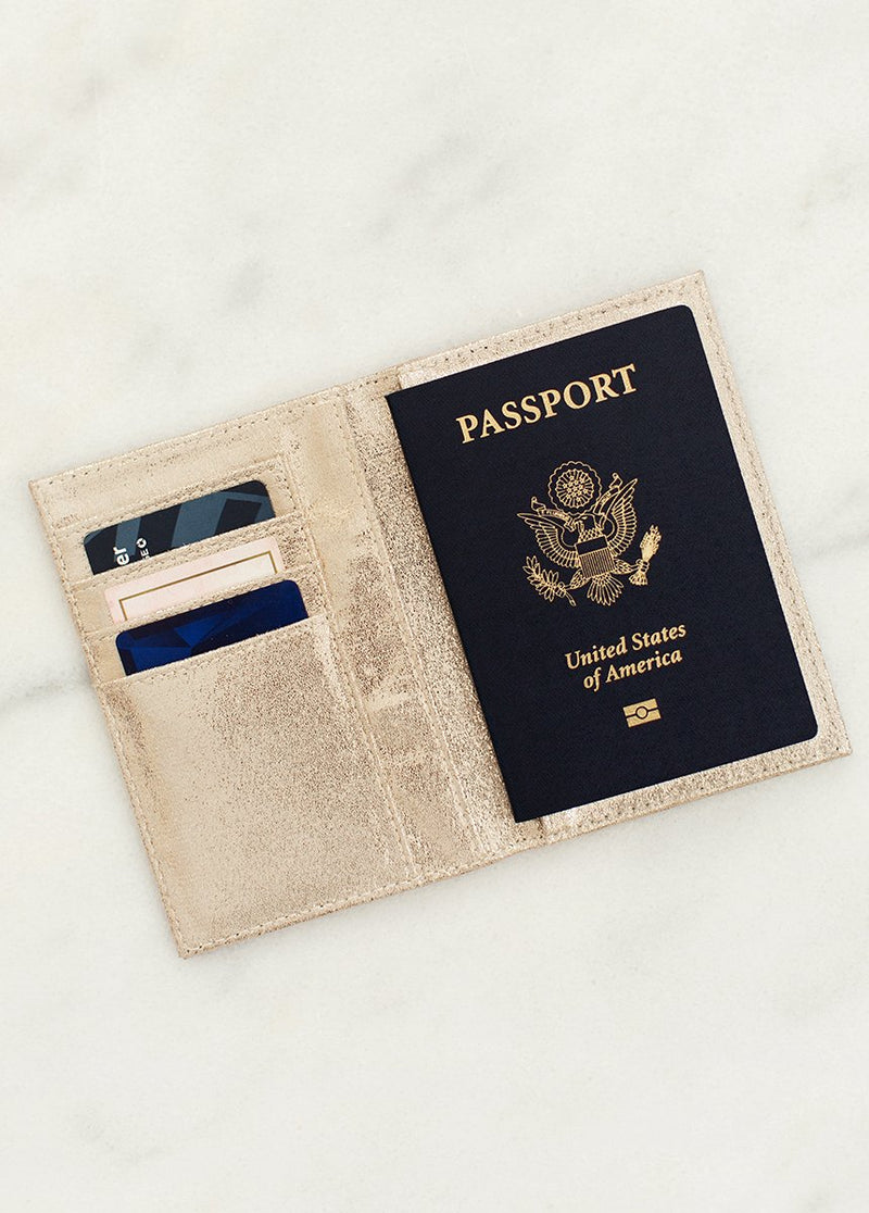*NEW* Au Revoir Floral Passport Case in Metallic