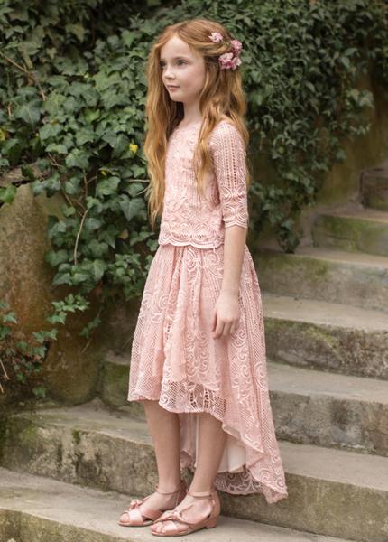Amie in Primrose