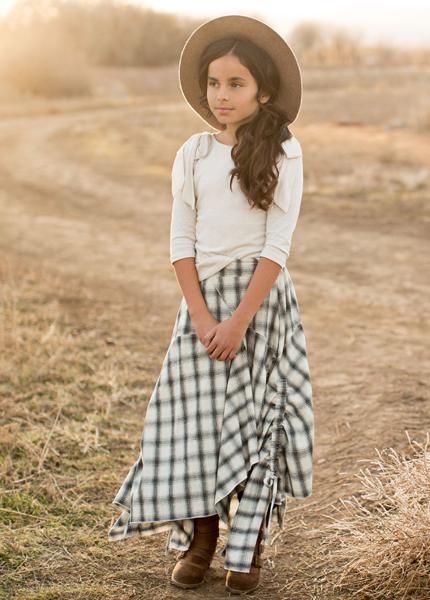 Perri Skirt in Black and White