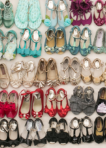 Sample Box -- Girl's Shoes -- 4 Pairs