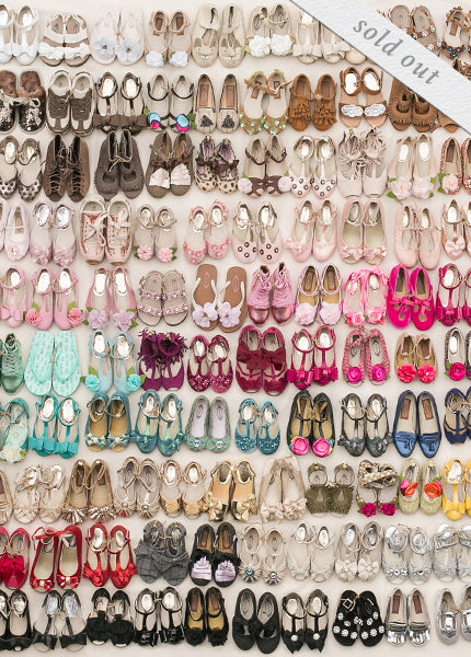 Sample Box -- Girl's Shoes -- 4 Pairs