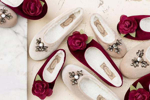 Amaya Slippers in Berry