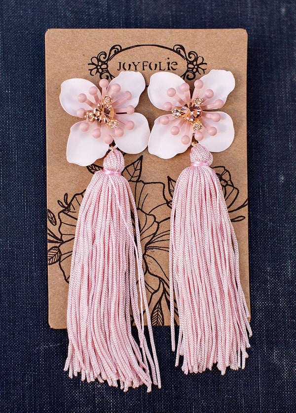 Tessa Earrings in Nude Pink