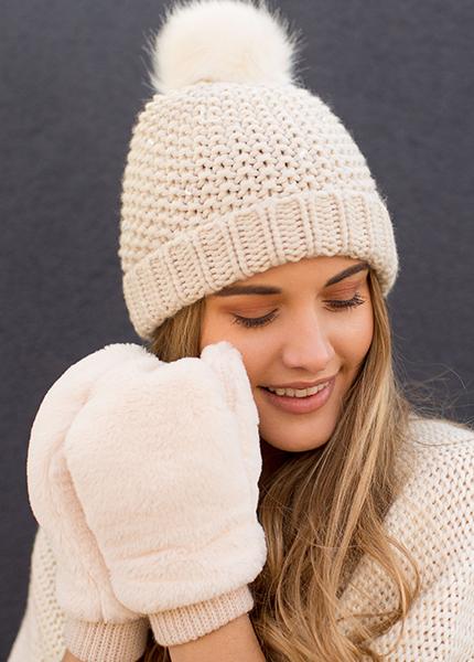 Isla Fur Mittens 