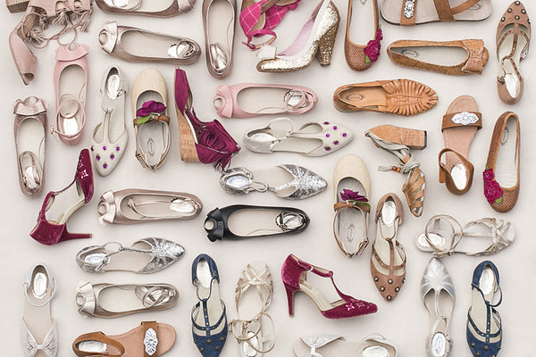 Sample Box -- Women's Shoes -- 3 Pairs