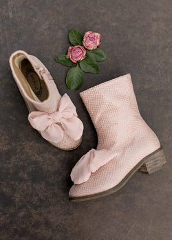 Wren Booties in Blush