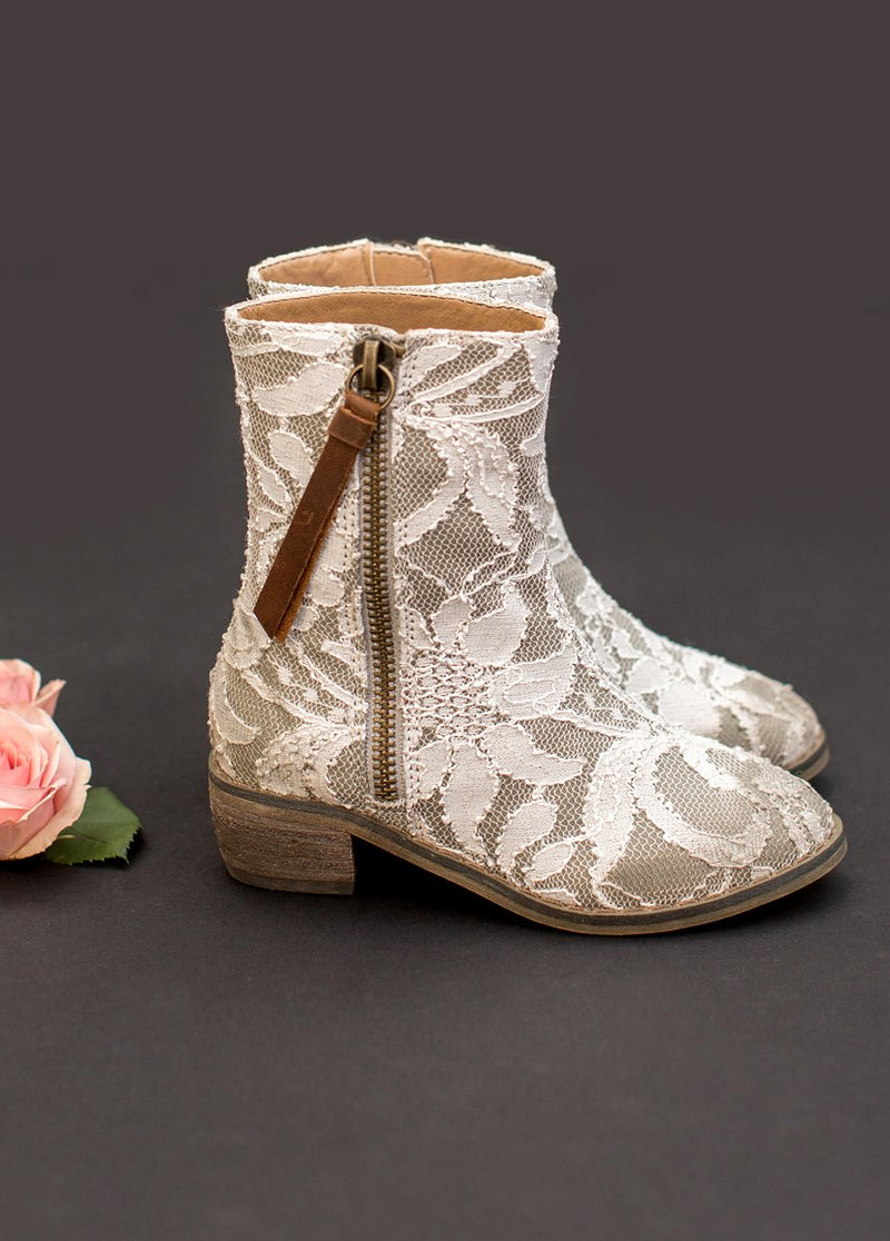 Wren Booties in Lace